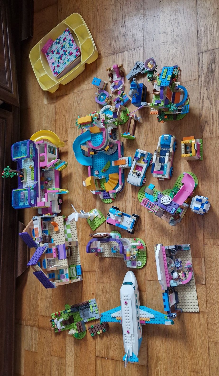 XXL wielki zestaw lego friends 25 zestawów stolik krzesełka pudełko