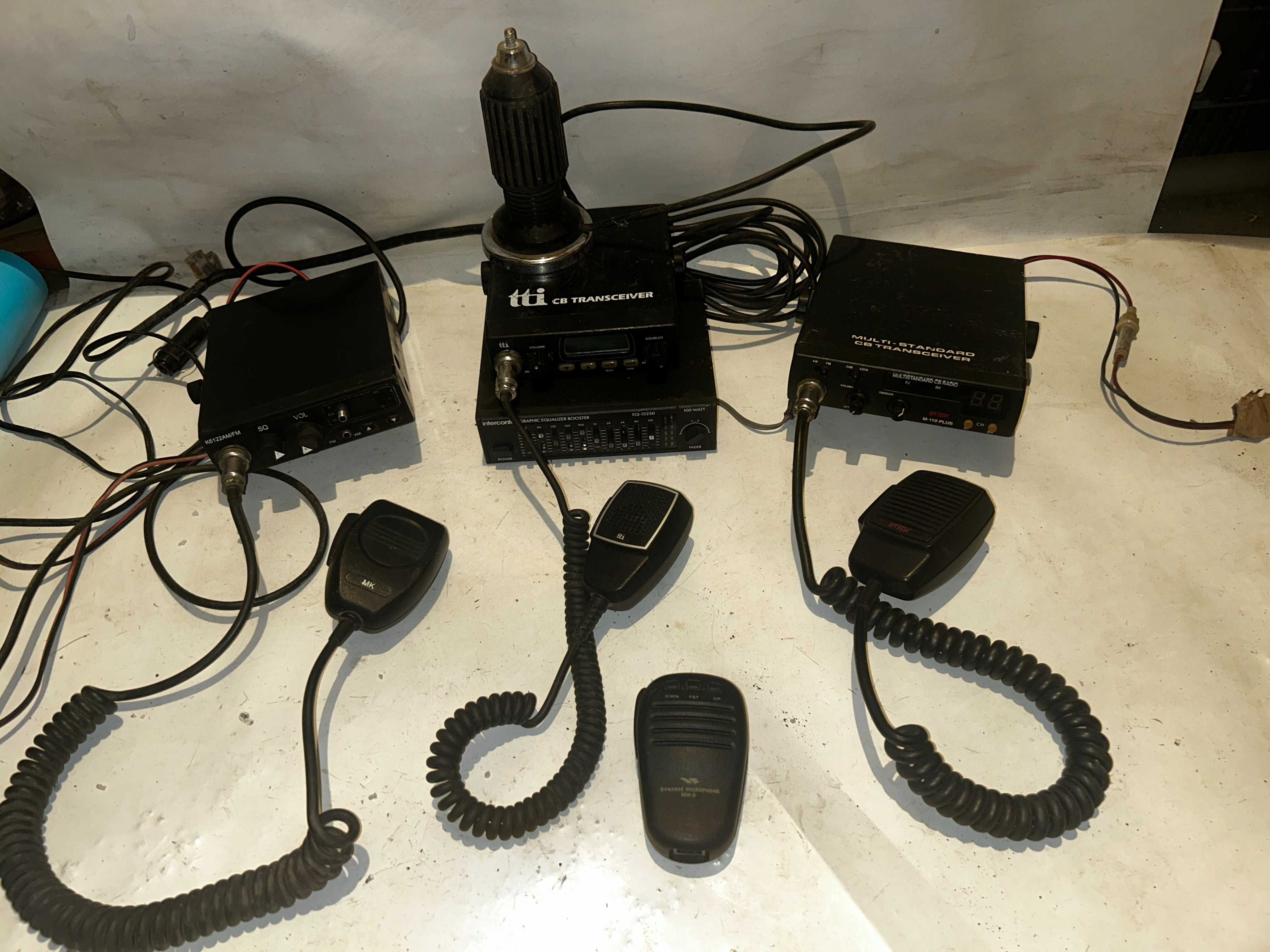 CB Radia INTEK M-110 Plus, K6122AM/FM, TTI,Interconi