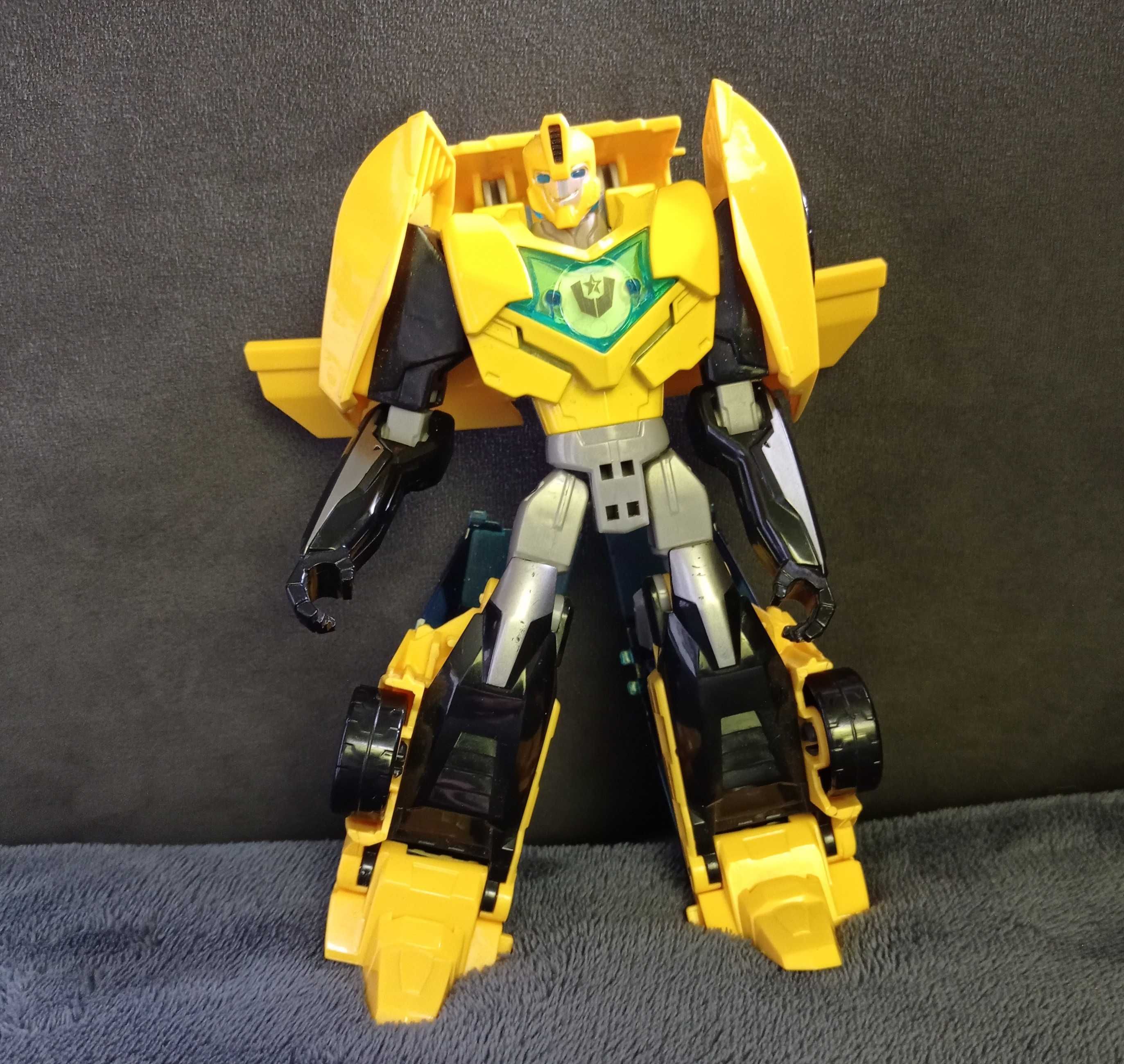 Bumblebee Transformers figurka 17 cm