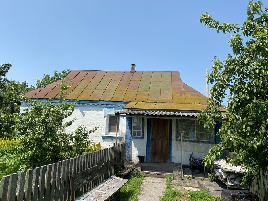 Продаж будинку с  Матюші
с. Матюші

Площа 60 м2
3 кімнати, кухня, місц