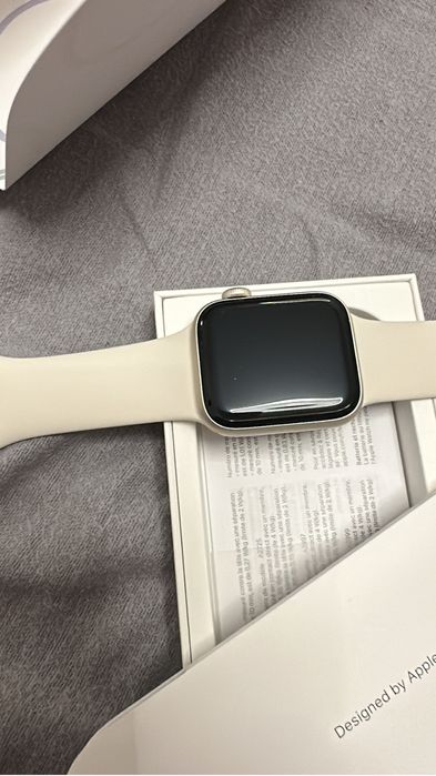 Apple Watch SE GPS 2-гo поколения 2025