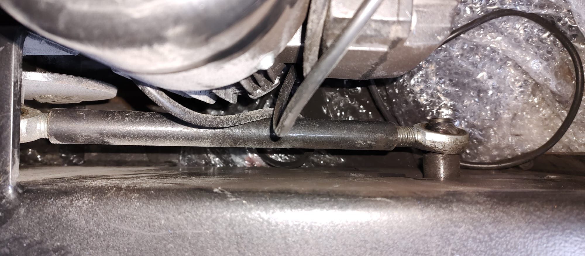 Mans podajnik tłokowy do kotła wraz z motoreduktorem Besel 63-4C2