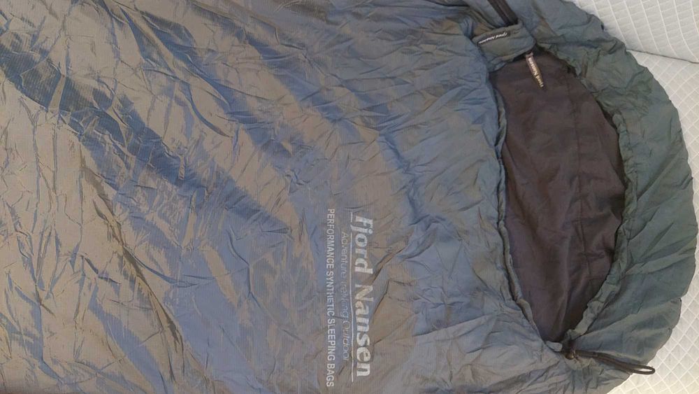 Śpiwór turystyczny typu mumia Fjord Nansen