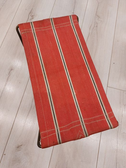 Składany stołek Rydel z czasów PRL taboret