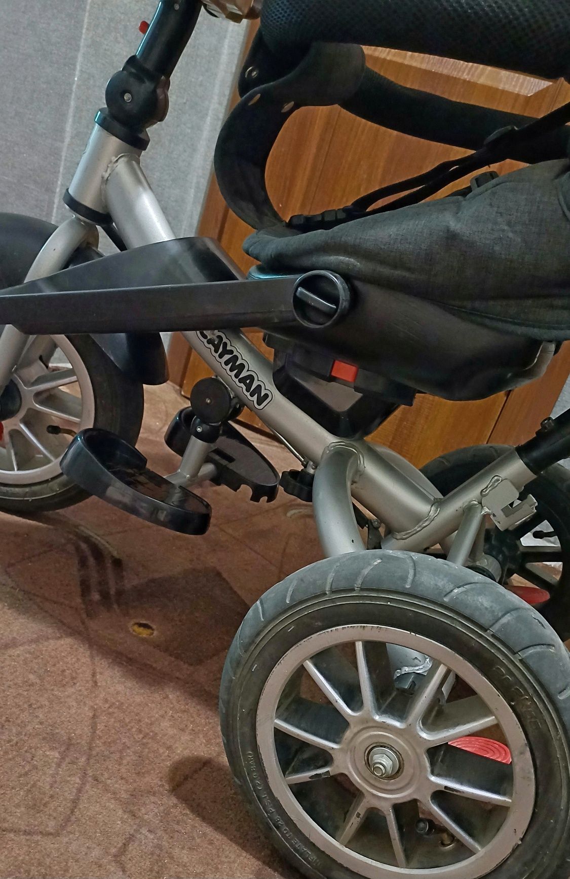 Велосипед триколісний TILLY CAYMAN з посиленою рамою T-381/7