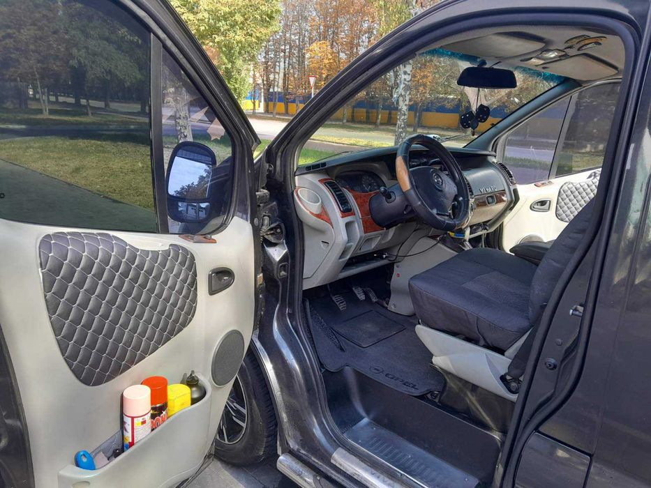 Продам Оpel Vivaro