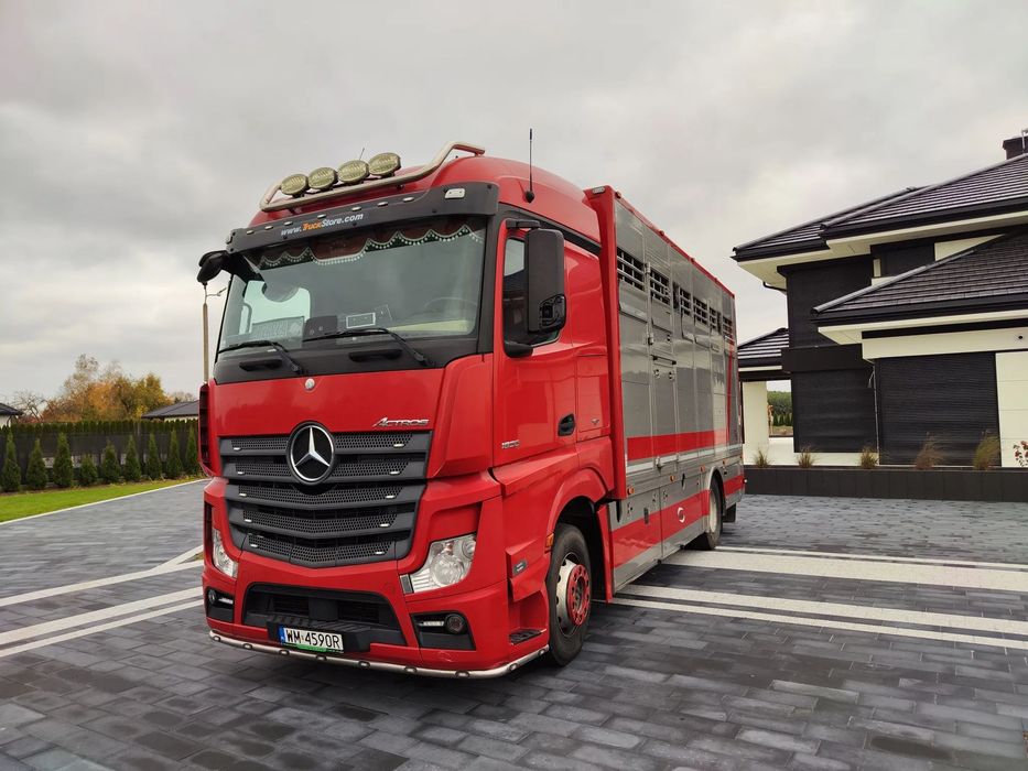 Mercedes-Benz Actros mp4  Mercedes Actros Do żywca/bydła/przewozu zwierząt