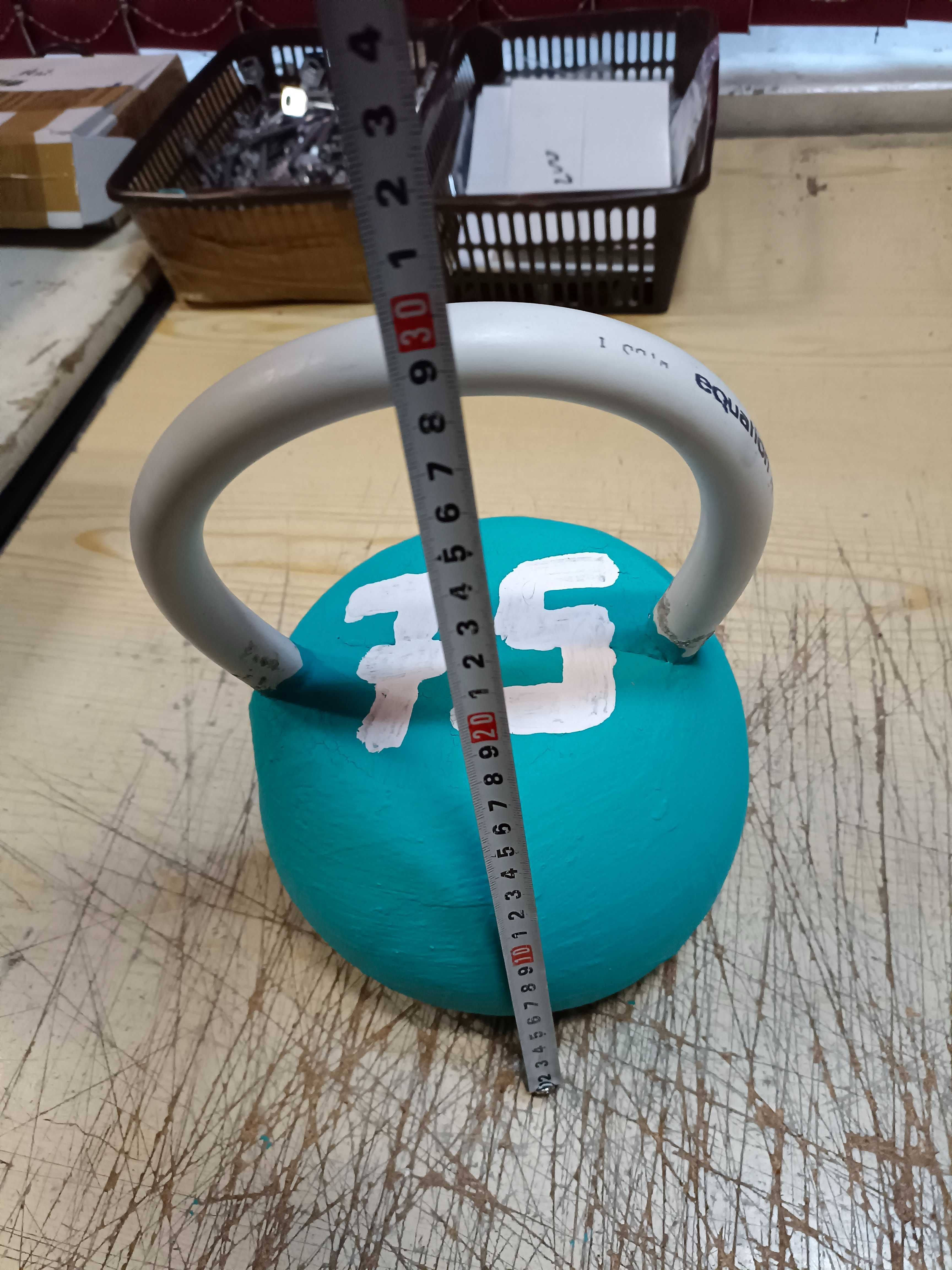 Kettelbell 7.5 kg (domowej roboty, z cementu)