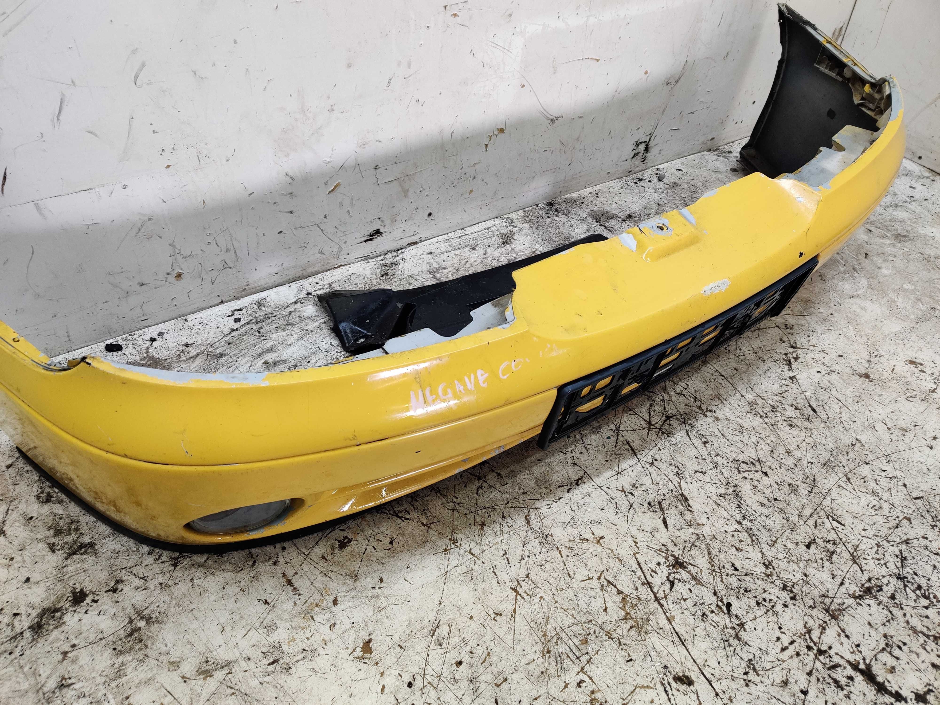 Renault Megane I HB 3D Zderzak Przód Przedni