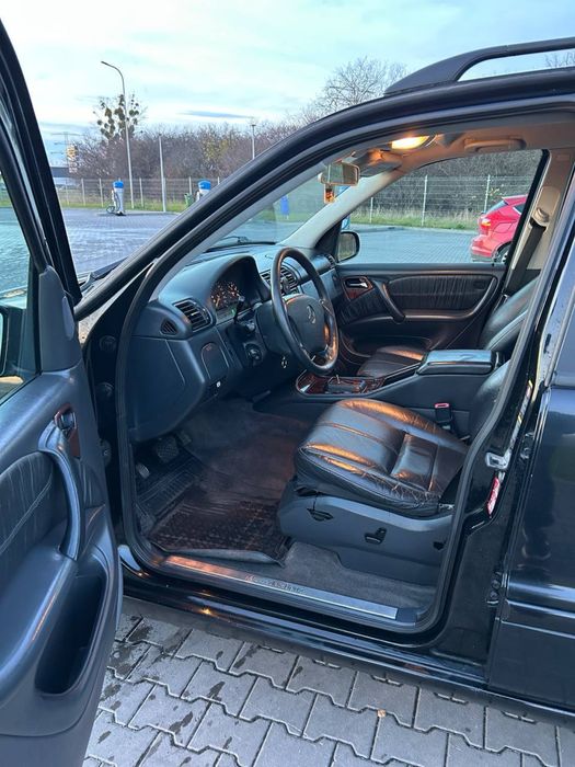 Sprzedam Mercedes ML270