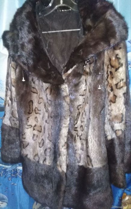 Красивая норковая шуба