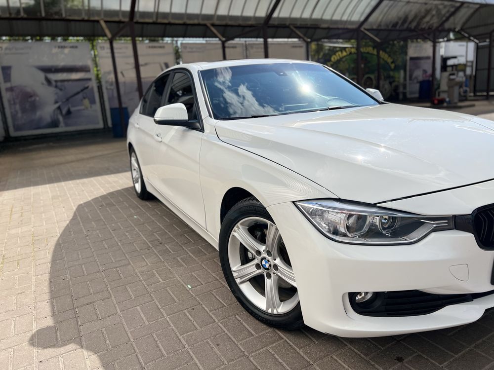 Продам BMW 320i