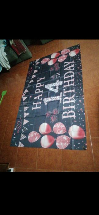 Pano decorativo 180*112, happy birthday 14 anos, como novo.