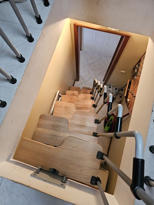 Escada com guarda-corpo 2,96 m HOUSTON