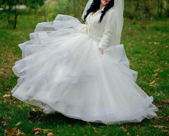 Шикарное пышное свадебное платье с режелином от салона ALLURE