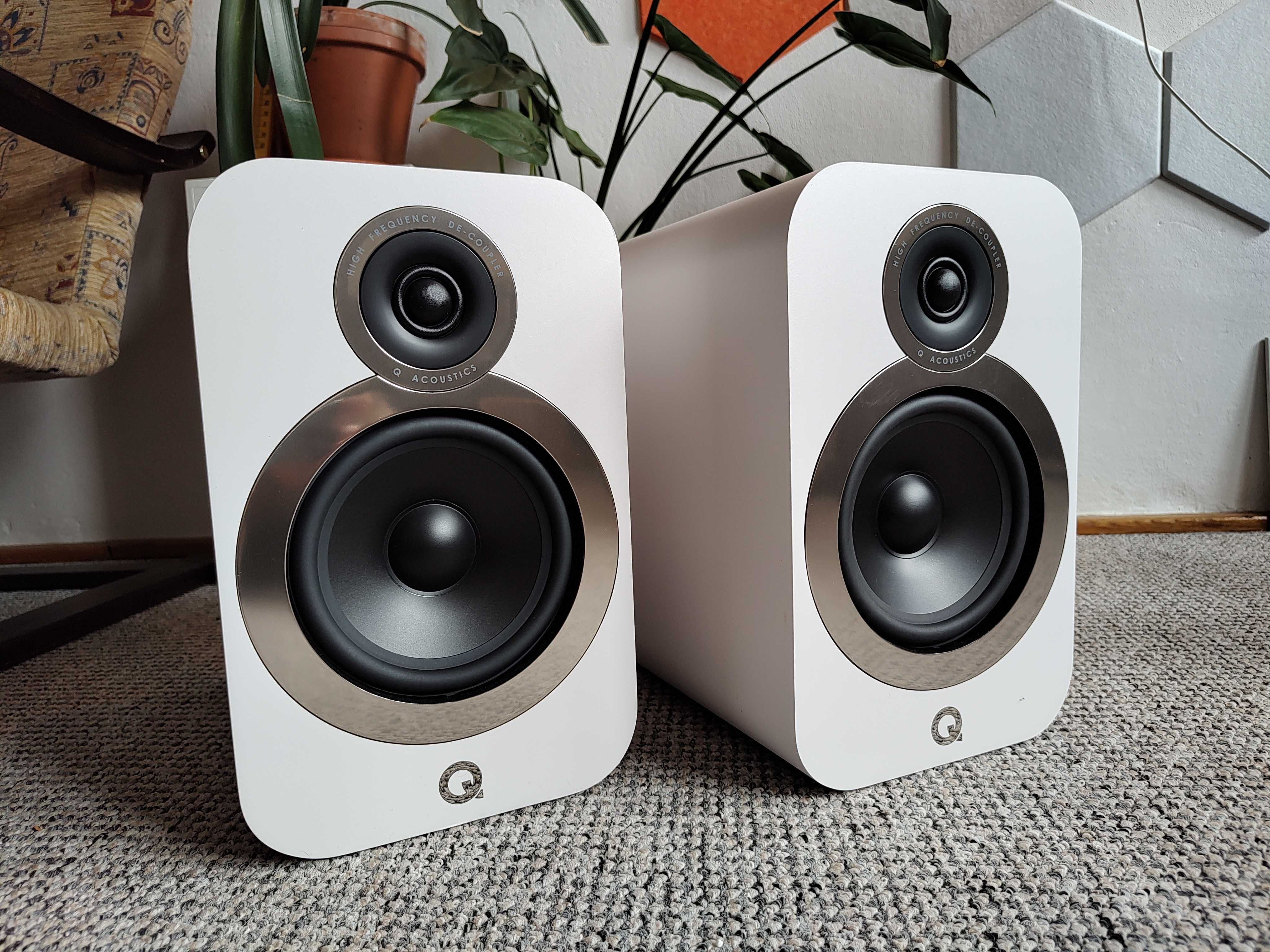 Q Acoustics QA 3030i białe