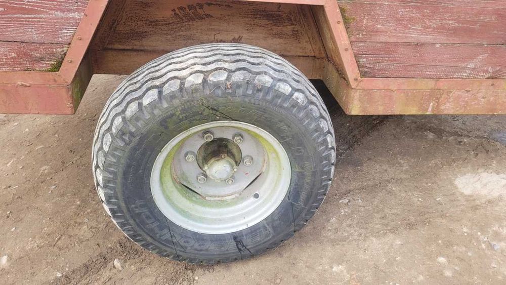 Przyczepa rolnicza  1-osiowa 4-5Ton