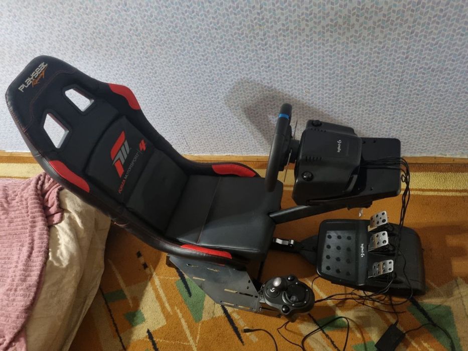 Ігрове кермо Logitek G920 з кпп та кріслом