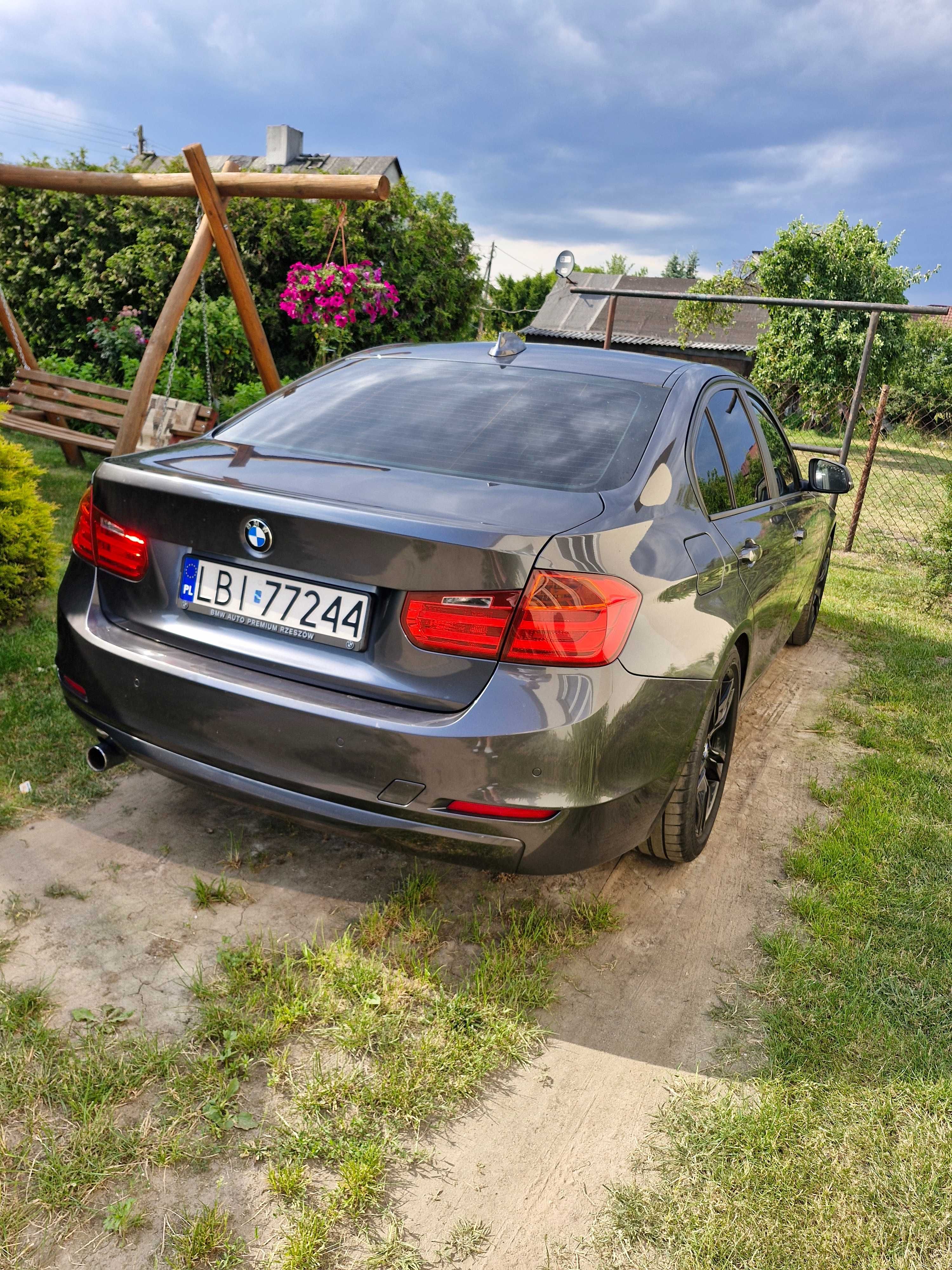 BMW F30 318d 2012r 143km