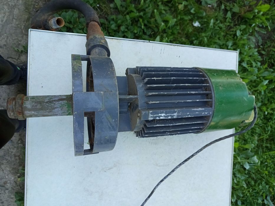 Насос водяний ,в гарному стані