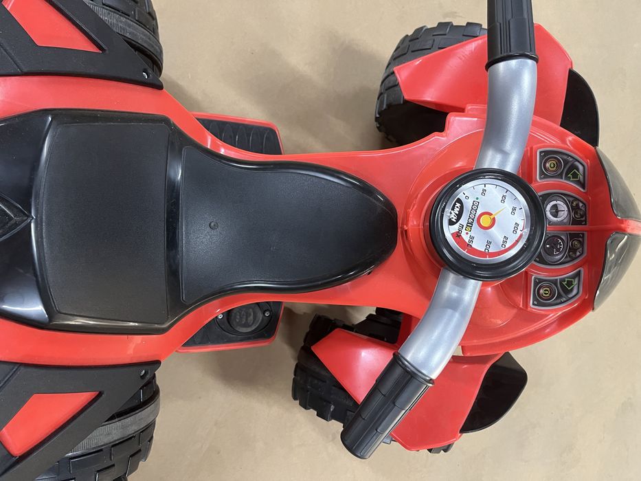 Moto 4 a bateria - Injusa