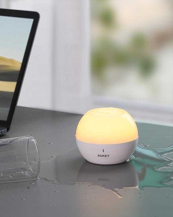 Bezprzewodowa lampka/ światełko/ dotykowa/ LED/ USB/AUKEY !7202-B!