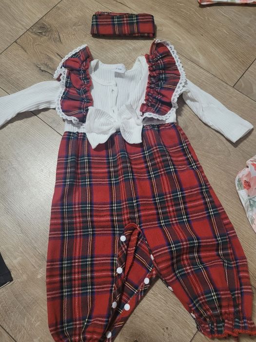 Sprzedam komplety dla dziewczynki z kokardką