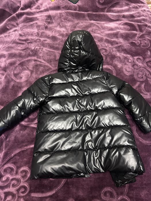 Куртка зимова на дівчинку6-7 років