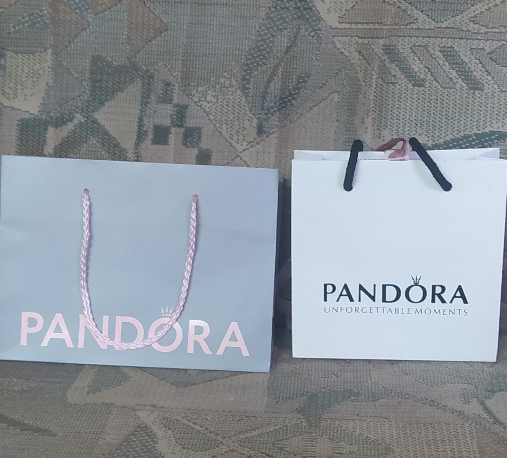 Коробки  от Pandora