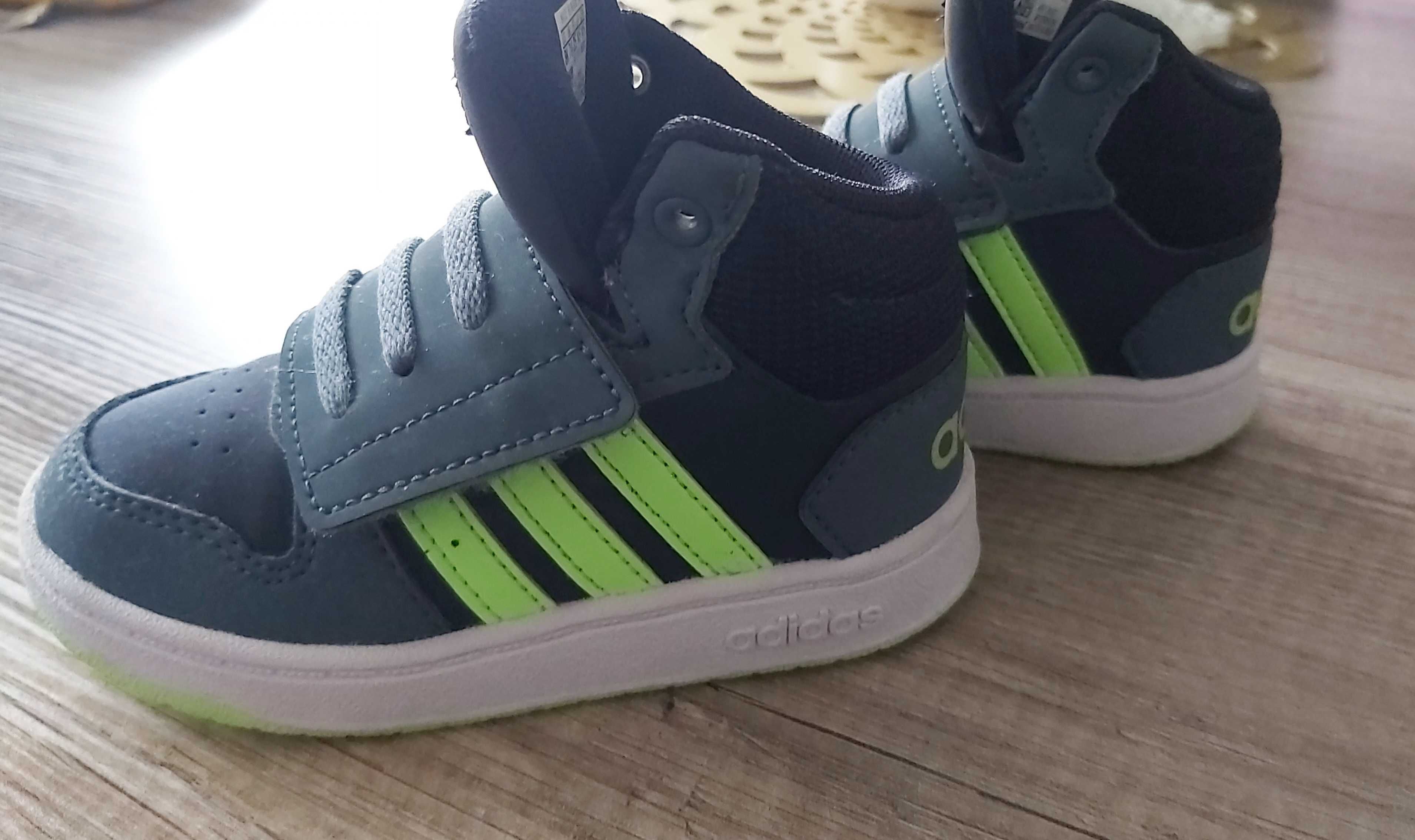 Buty dziecięce Adidas rozmiar 25