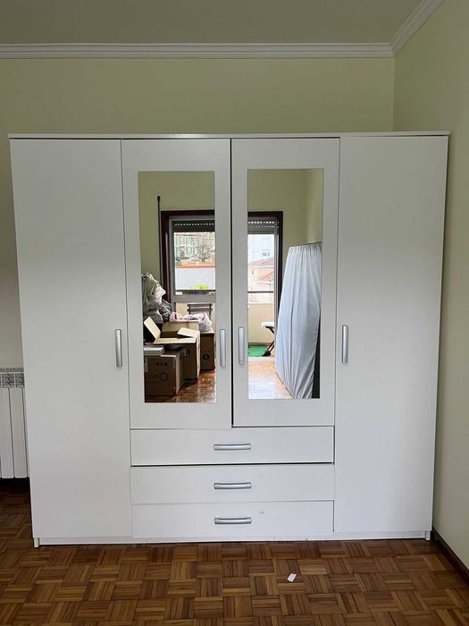 Roupeiro modelo Vellerup da JYS