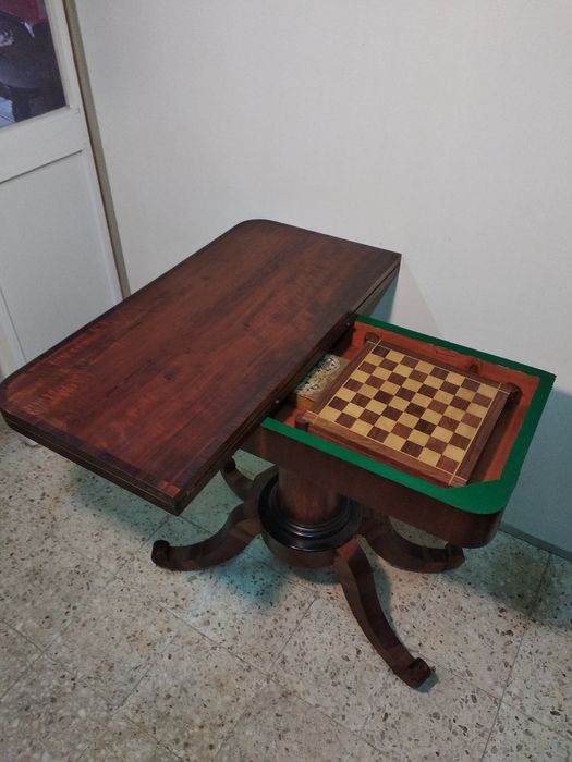 Mesa de jogo antiga - anos 50/60