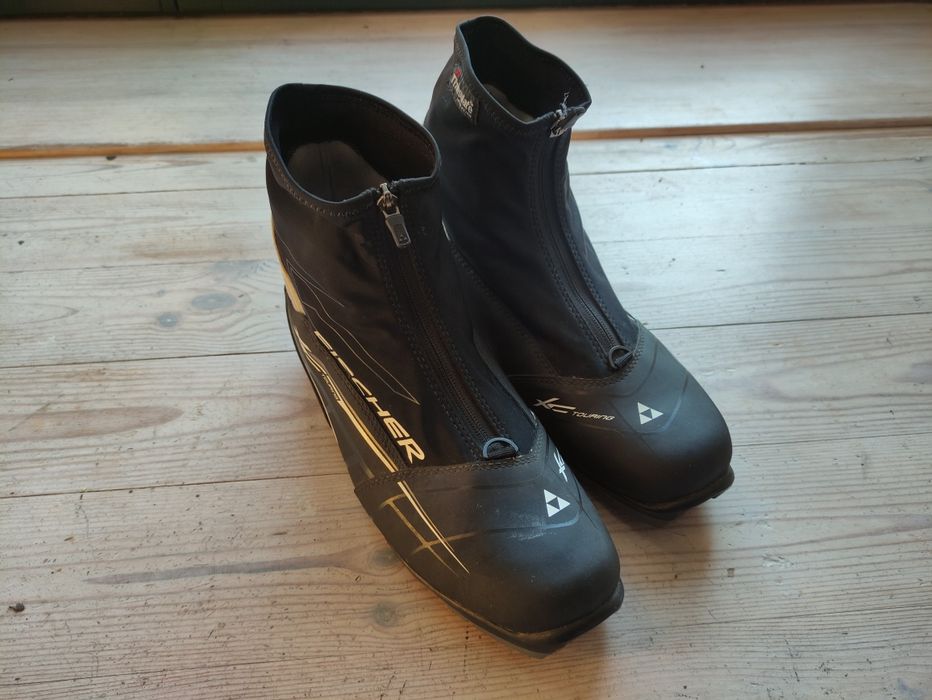 Buty do nart biegowych Fischer XC Touring r.46 NNN