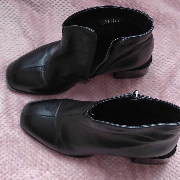 Черевики Attico з натуральної м'якої шкіри на стійкому каблуку