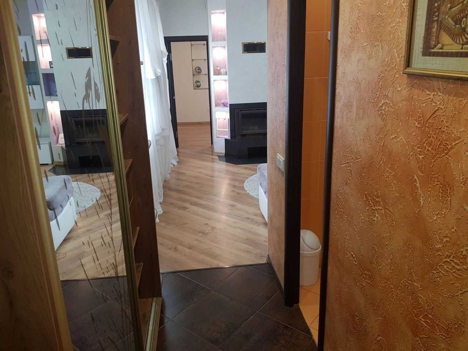 2-х кімнатна квартира , м. Кам'янка-Бузька,  ЦЕНТР