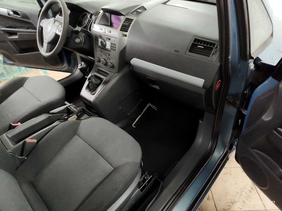 Pranie tapicerki samochodowej