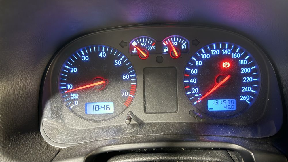 Golf IV 1.6 azul muito bom estado