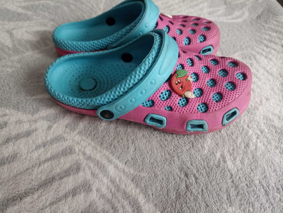 klapki typu crocs 35