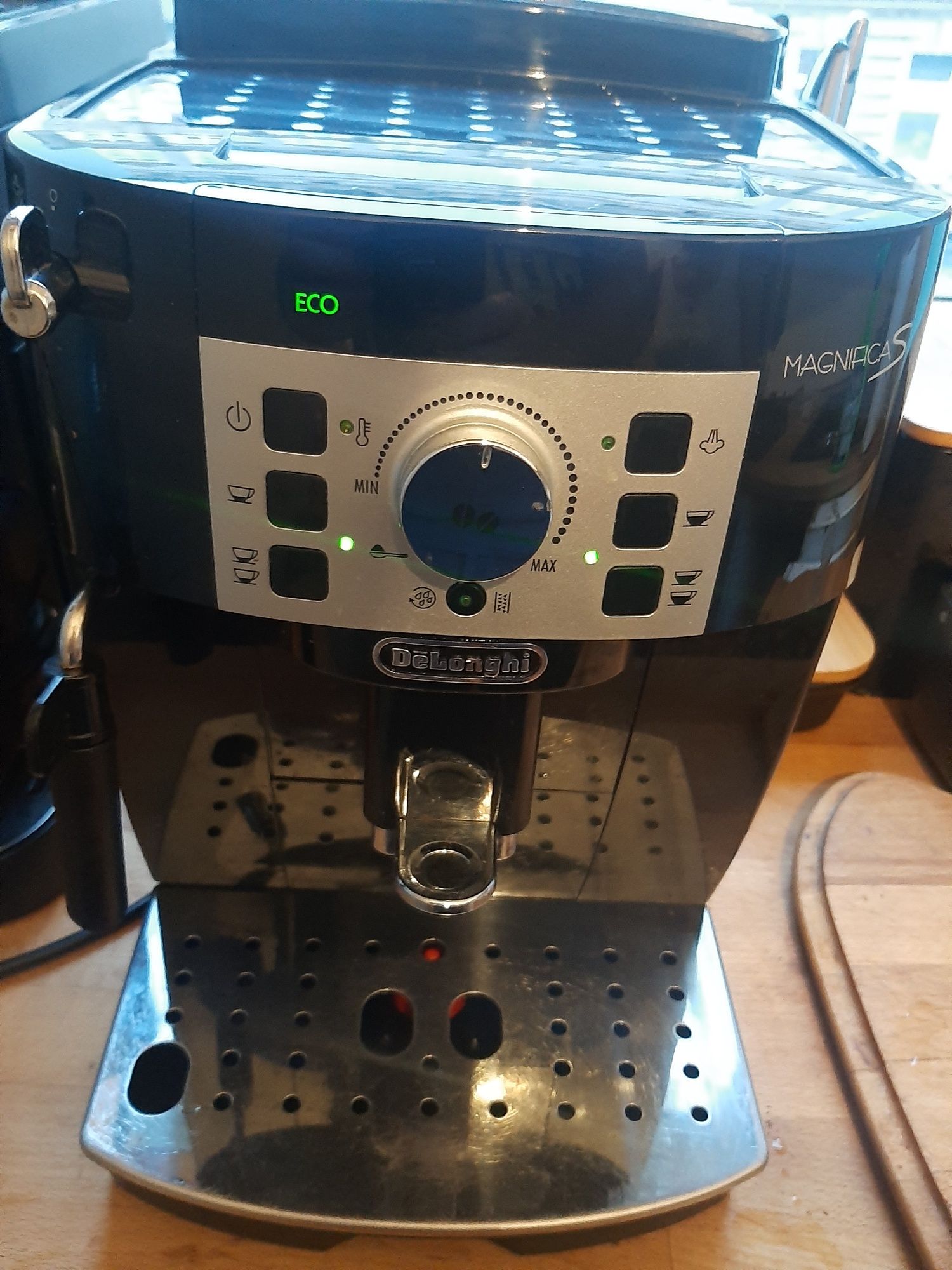 Ekspres Delonghi Magnifica S