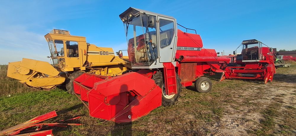 Комбайн Massey Ferguson 20