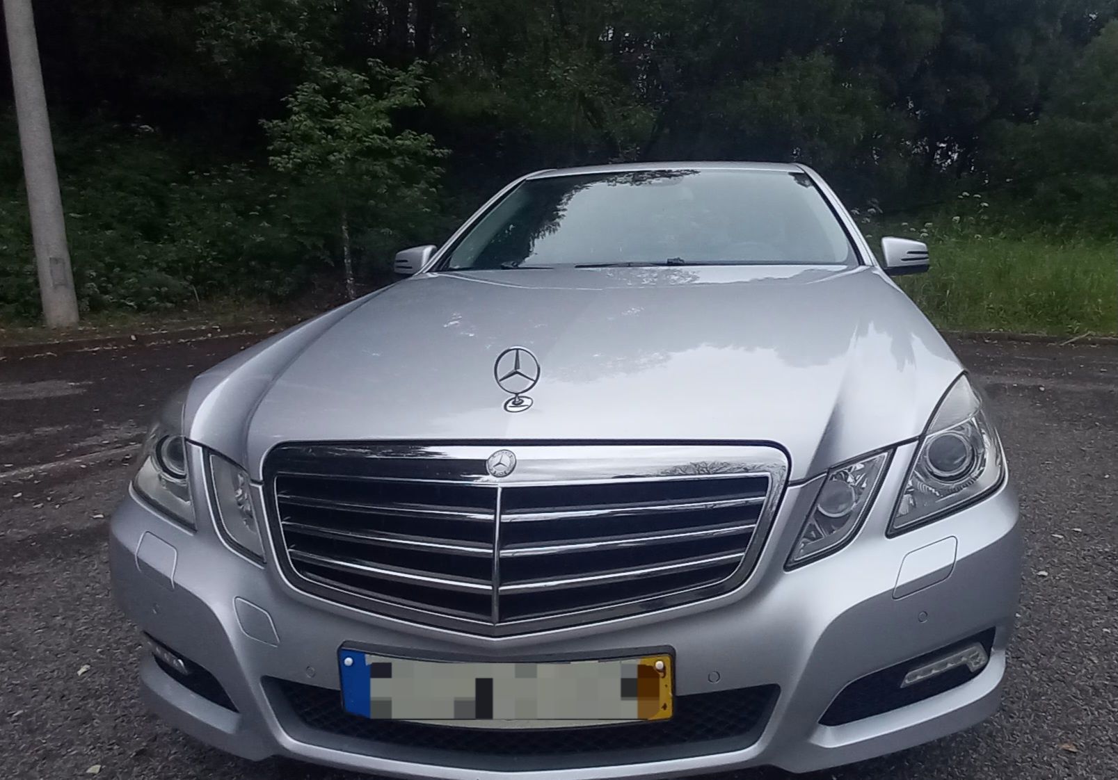 Mercedes-Benz E250