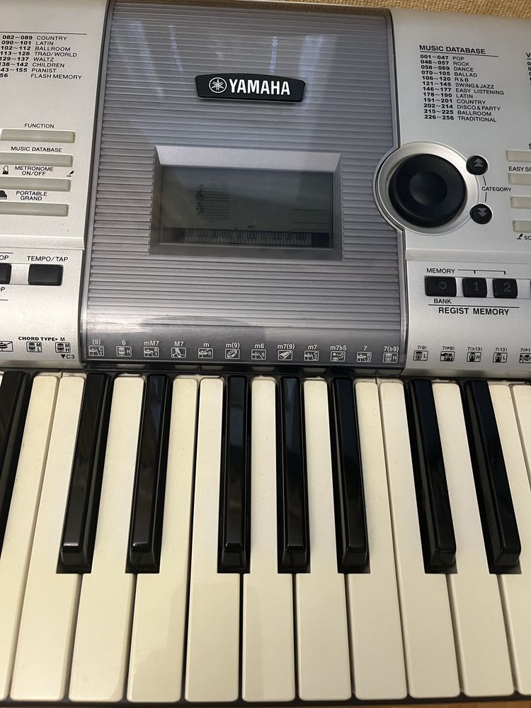 Yamaha PSR e 403 синт динам клавіатура