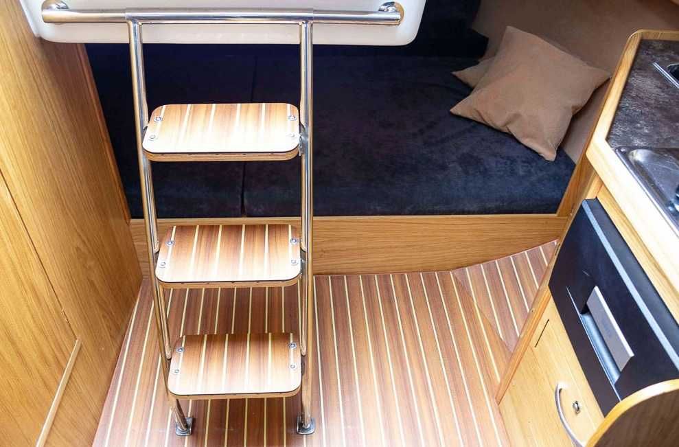 Jacht Aquatic 25T (antila, maxus, delphia)