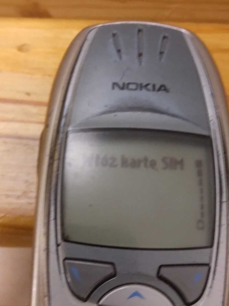 Kultowa Nokia 6310i srebrna