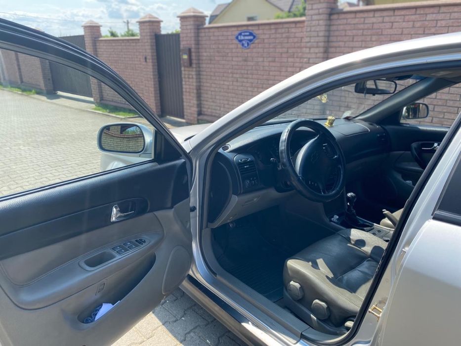 Продам автомобіль Chevrolet Evanda