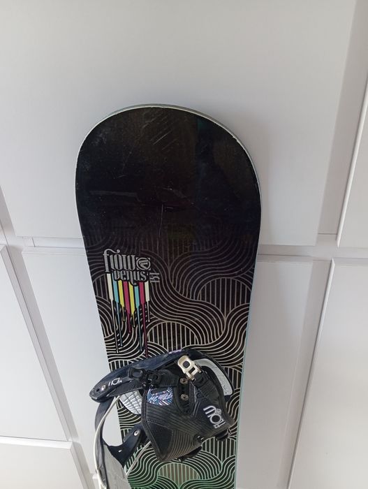 Deska snowboardowa flow 151 wiązania snowboardowe komplet Burton