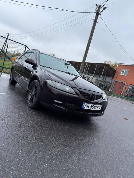 Продам свій автомобіль мазда 6
