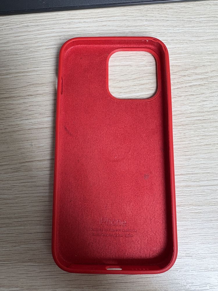 Iphone 13 pro etui silikonowe plecki czerwone