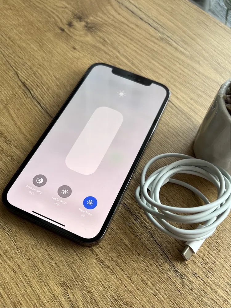 Iphone 12 pro 128gb. Хороший акумулятор та комплект!