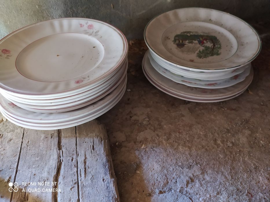 Pratos de cozinha antigos